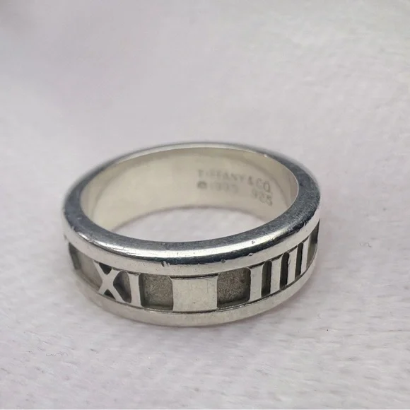 Tiffany & Co Atlas Relief Ring 95 Raised Roman Numerals Wide Band 925 Sz 6 & Bag - Picture 8 of 9
